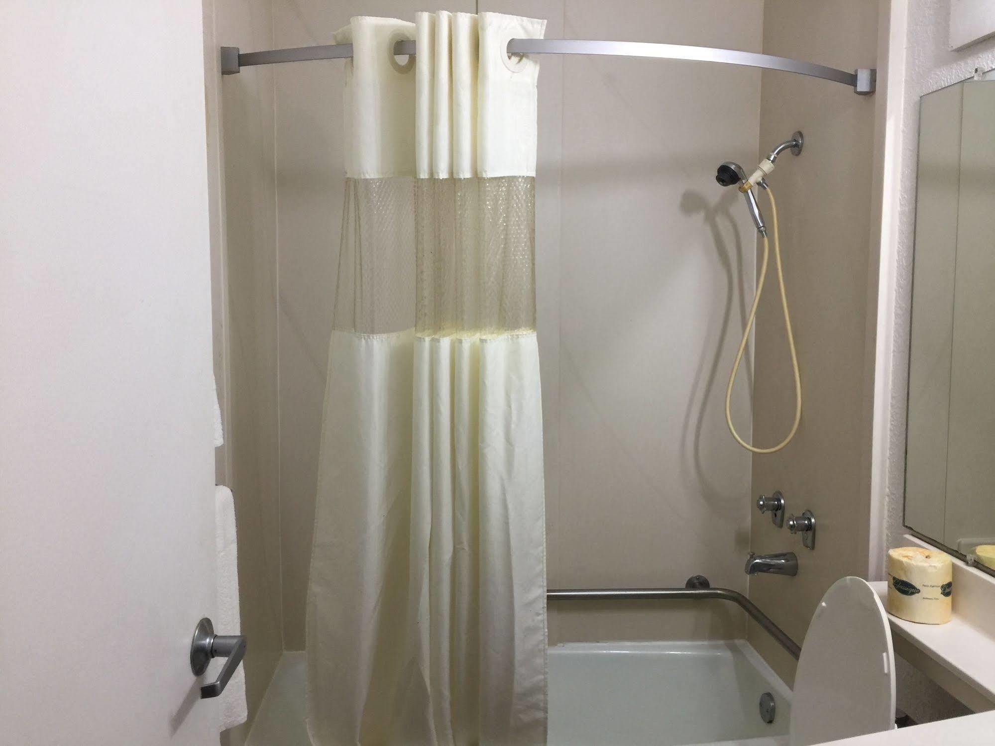 Red Roof Inn פריסברג מראה חיצוני תמונה