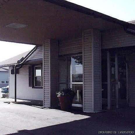 Red Roof Inn פריסברג מראה חיצוני תמונה